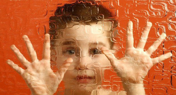 Çirkli şəhər havası autizmli uşaqları ağırlaşdırır